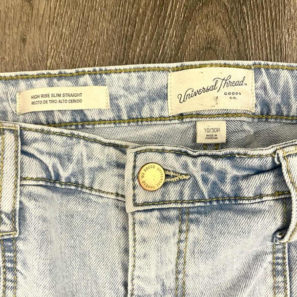 Universal Threads High Rise Slim Straight Denim         Size 10 (30R) - Picture 4 of 11